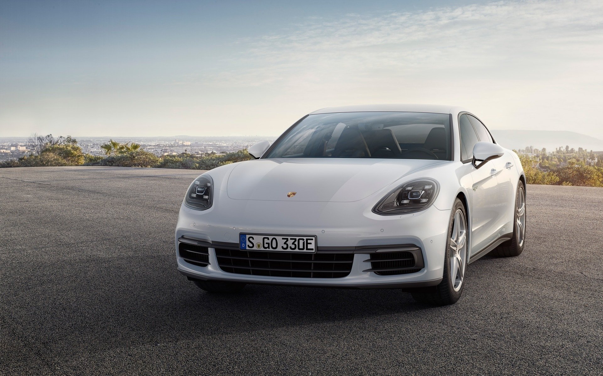 281033_Porsche_Panamera_4_E-Hybrid_2018_-_A_l_essai_cette_semaine.jpg
