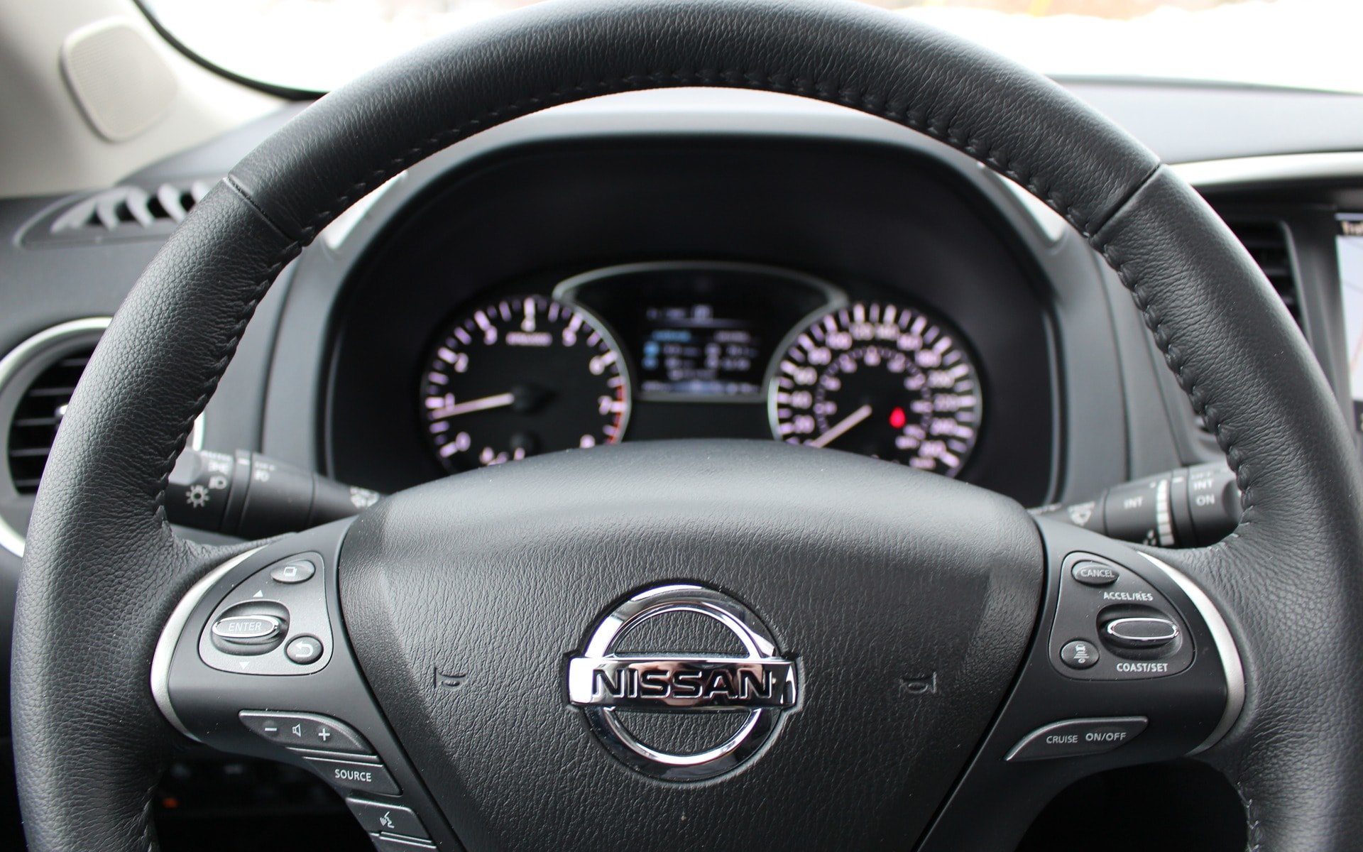 280494_2017_Nissan_Pathfinder.jpg